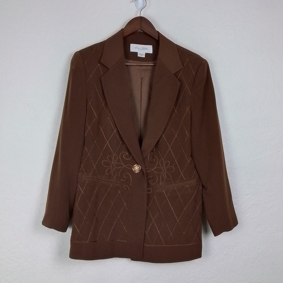 Moda Jackets & Blazers - La Moda Womens‎ Blazer 10 Brown Embroider Button Front Single Breast Notch Lapel